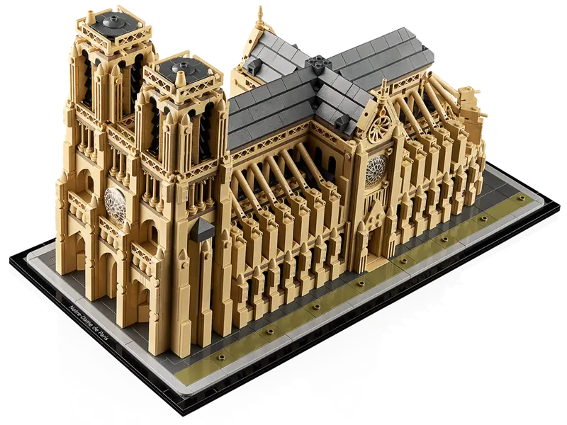 21061 Notre-Dame de Paris