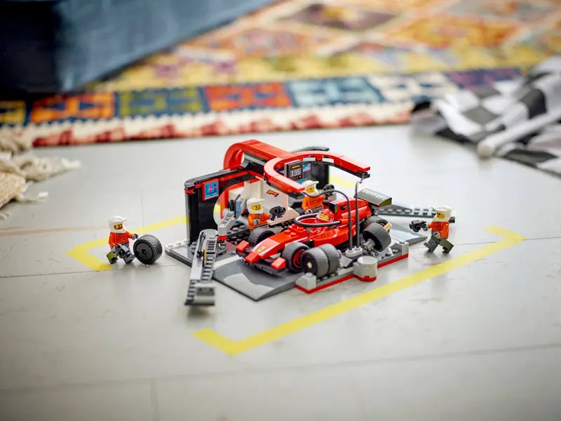 60443 F1® Pit Stop & Pit Crew with Ferrari Car