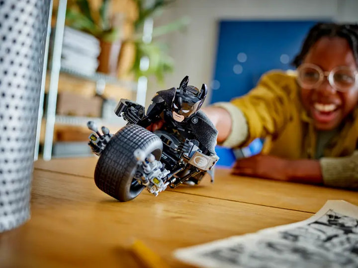 76273 Batman™ Construction Figure and the Bat-Pod Bike