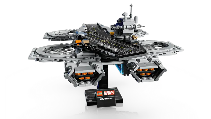 76295 The Avengers Helicarrier