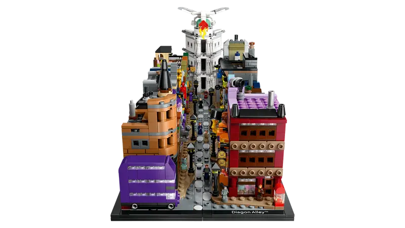 76444 Diagon Alley™ Wizarding Shops