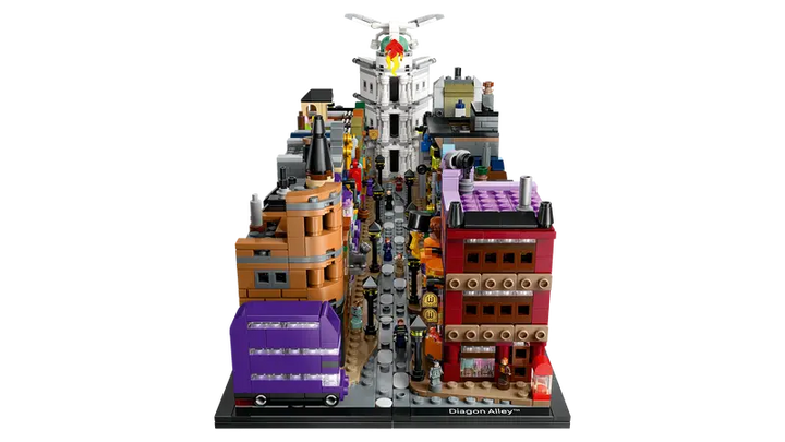 76444 Diagon Alley™ Wizarding Shops